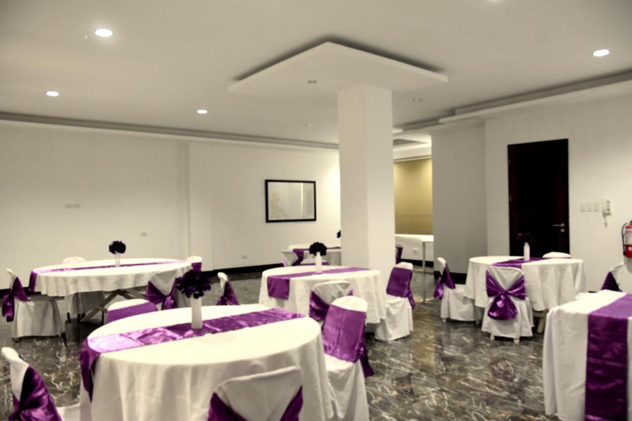 Isla De Oro Hotel Mamburao Bagian luar foto