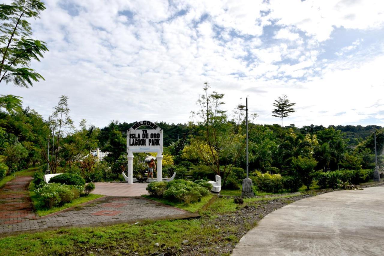 Isla De Oro Hotel Mamburao Bagian luar foto