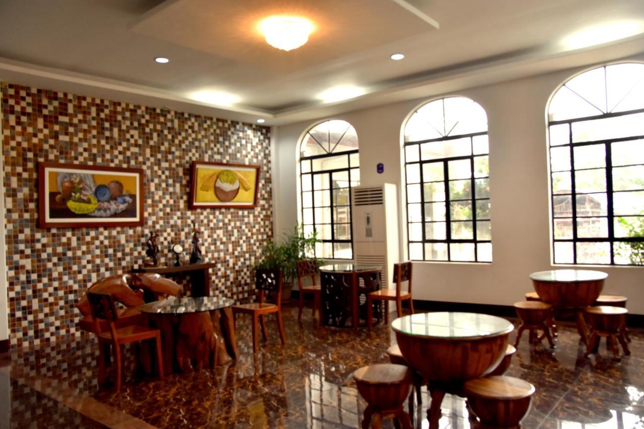 Isla De Oro Hotel Mamburao Bagian luar foto